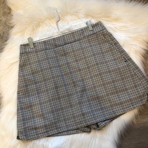 ZARA PLAID MINI SKORT - US L - NWOT